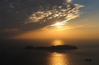石山展望台から見る夕日