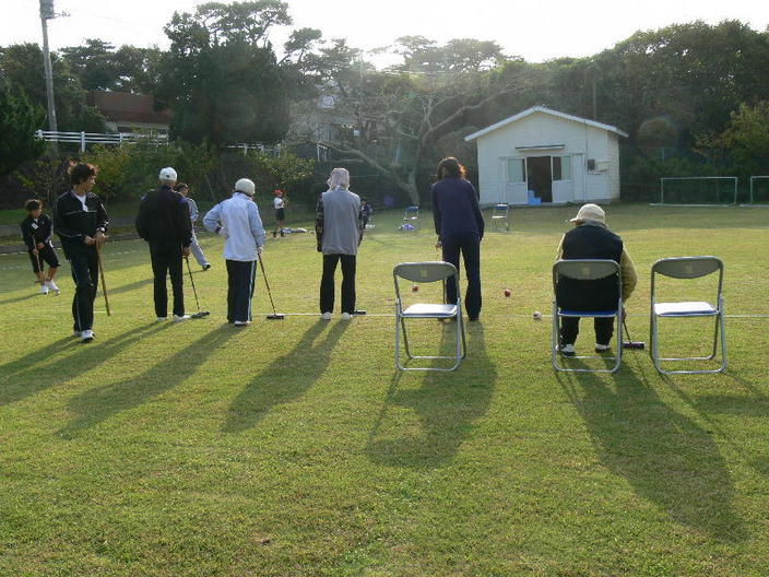 秋の式根島中学校