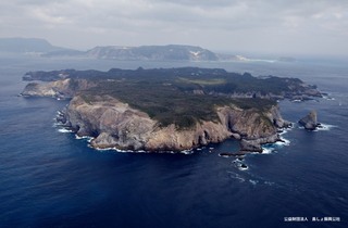 式根島全景空撮