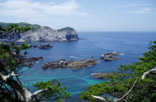 大浦夕日が丘（式根島）の空撮写真